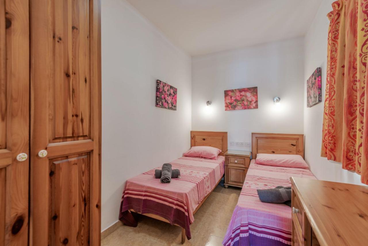Apartment Harbour Lights Seafront 2 Bedroom Apartments With Panoramic Sea Views - By Getawaysmalta St. Paul's Bay